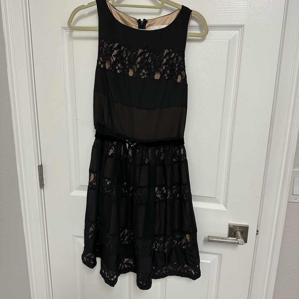 Jessica Simpson Black and Cream Lace Dress